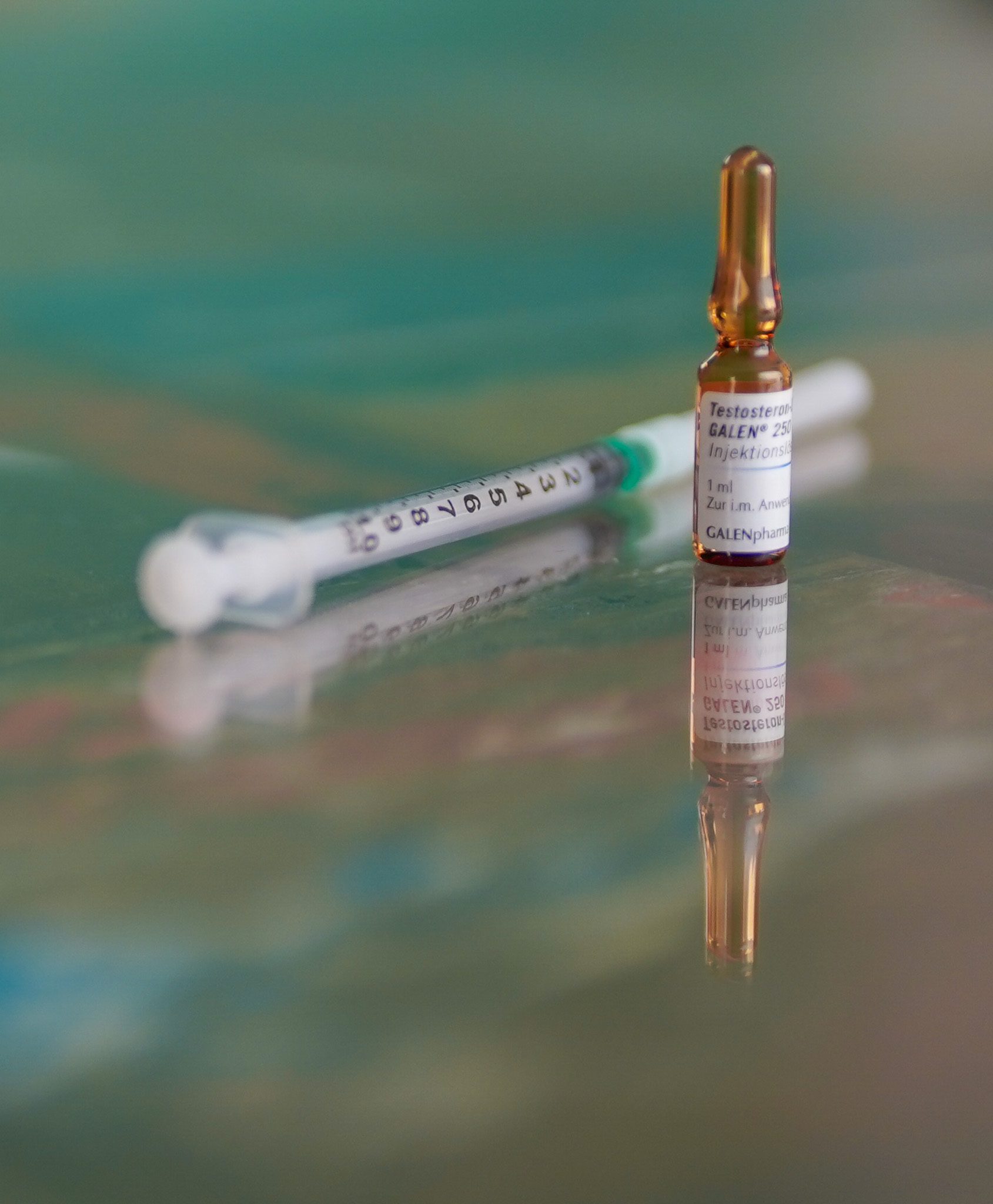 "Stärker. Gesünder. Männlicher – für Männer ab 40"