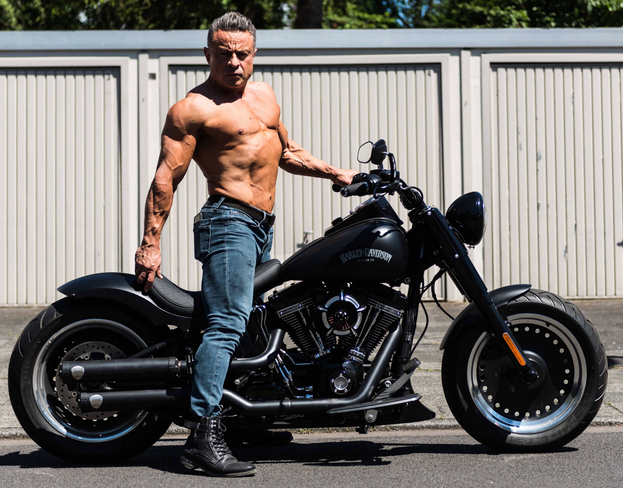 "Stärker. Gesünder. Männlicher – für Männer ab 40"